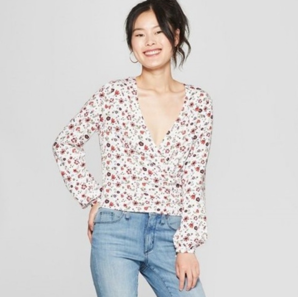 JUNK FOOD NWT Floral Wrap long sleeve top